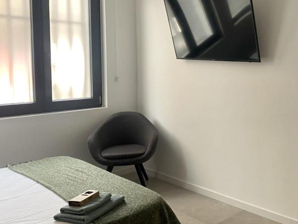 Habitación en Playa Malvarrosa con baño privado -No AC- : photo 5 de la chambre chambre double Économique