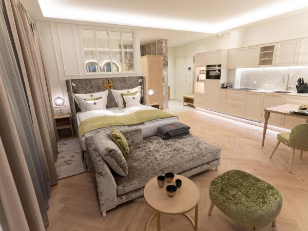 SCHLOSSRESIDENZ - Boutique Apartments & Hotel Suiten : photo 9 de la chambre grande chambre double 