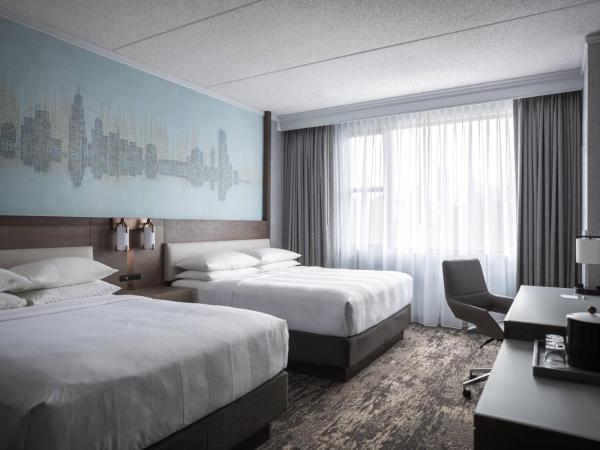 Courtyard by Marriott Chicago at Medical District-UIC : photo 2 de la chambre chambre avec 2 grands lits queen-size