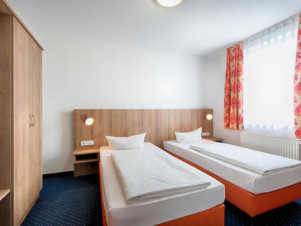 ACHAT Hotel Dresden Altstadt : photo 2 de la chambre chambre affaires lits jumeaux