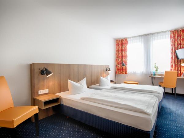 ACHAT Hotel Dresden Altstadt : photo 8 de la chambre chambre affaires lits jumeaux
