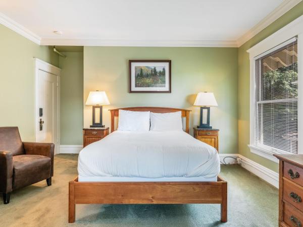 Seattle Gaslight Inn : photo 3 de la chambre deluxe queen room 205 - private bathroom & terrace