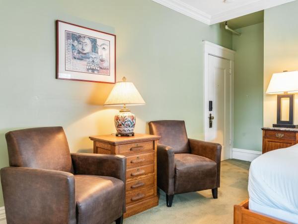 Seattle Gaslight Inn : photo 6 de la chambre deluxe queen room 205 - private bathroom & terrace