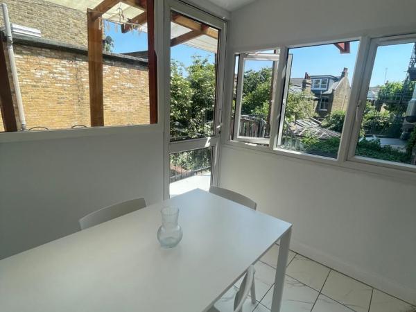 Chamberlayne Inn : photo 8 de la chambre studio avec balcon