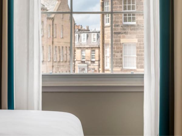 Courtyard by Marriott Edinburgh : photo 4 de la chambre chambre exécutive lit king-size