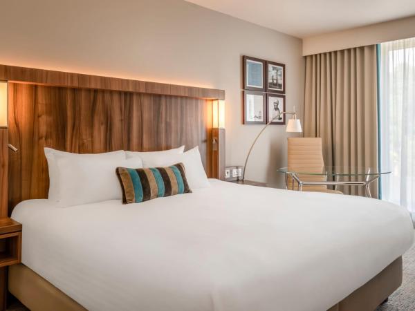 Courtyard by Marriott Edinburgh : photo 3 de la chambre chambre lit king-size supérieure