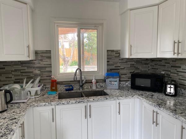 Homehouse : photo 9 de la chambre chambre double avec salle de bains commune