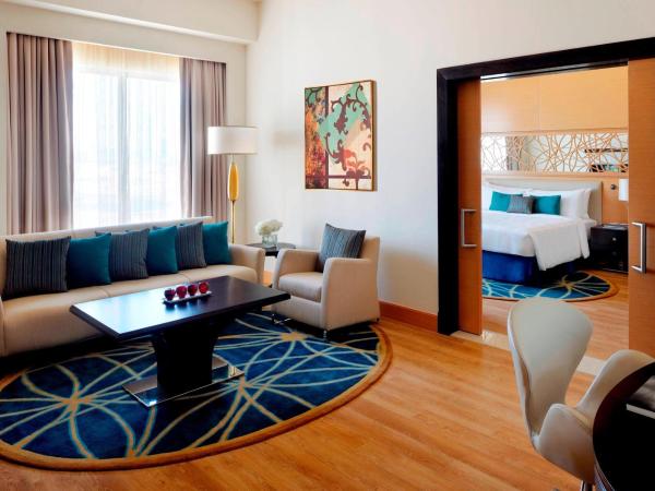 Marriott Hotel Al Jaddaf, Dubai : photo 2 de la chambre executive suite – lounge access with complimentary drinks and light buffet 6-8pm daily + breakfast buffet