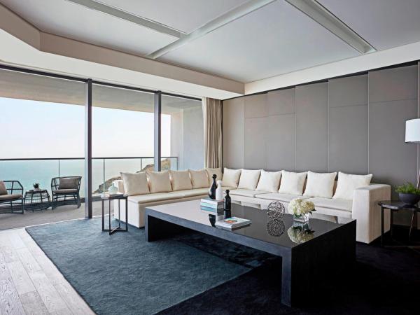 The Shanhaitian Resort Sanya, Autograph Collection : photo 7 de la chambre catwalk suite 