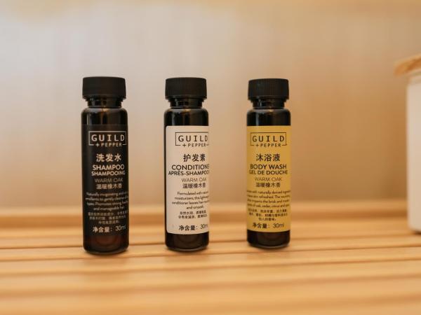 The Taikang Sanya, a Tribute Portfolio Resort : photo 4 de la chambre suite lit king-size avec balcon - vue sur océan