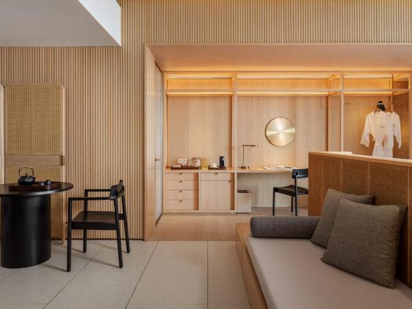 The Taikang Sanya, a Tribute Portfolio Resort : photo 3 de la chambre deluxe king suite with balcony and ocean view