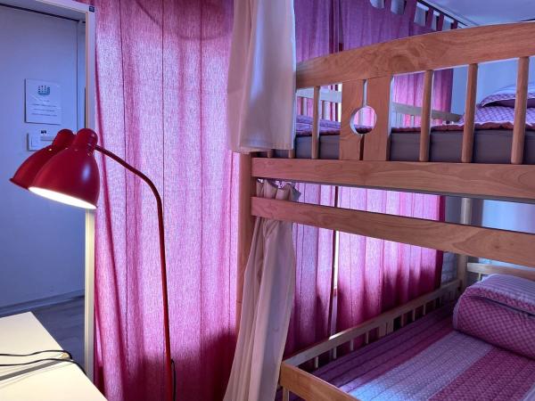 Jeong House : photo 10 de la chambre chambre familiale avec salle de bains commune