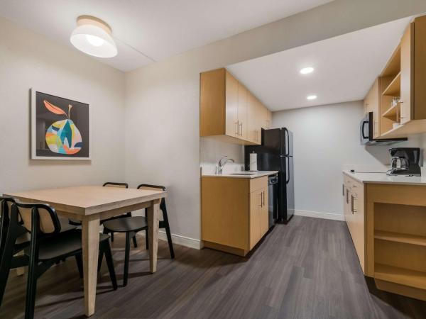 Sonesta ES Suites Orlando International Drive : photo 2 de la chambre suite 1 chambre lit king-size