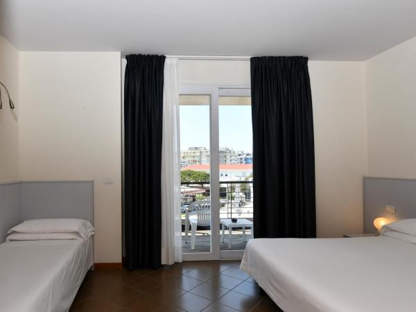 Hotel Eden : photo 4 de la chambre appartement 1 chambre avec terrasse, accès à la plage et parking