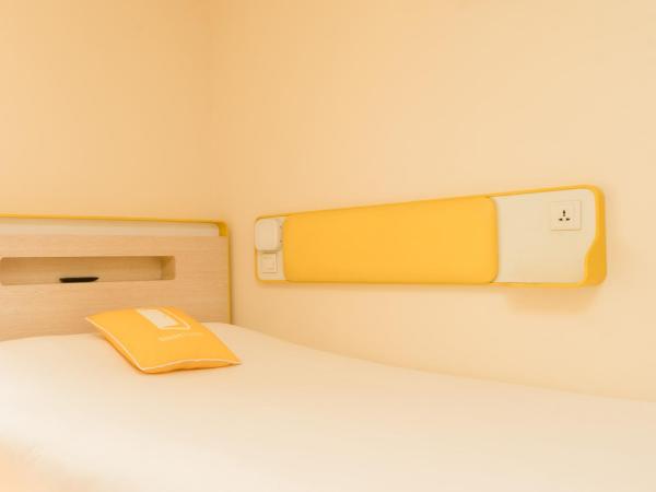 Bloomrooms @ New Delhi Railway Station : photo 5 de la chambre chambre lit queen-size Économique