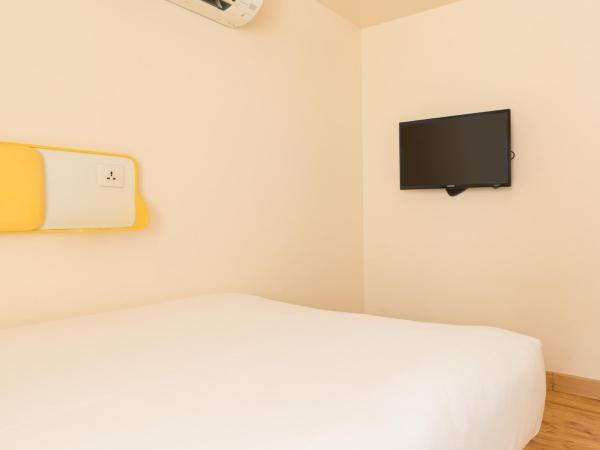 Bloomrooms @ New Delhi Railway Station : photo 3 de la chambre chambre lit queen-size Économique