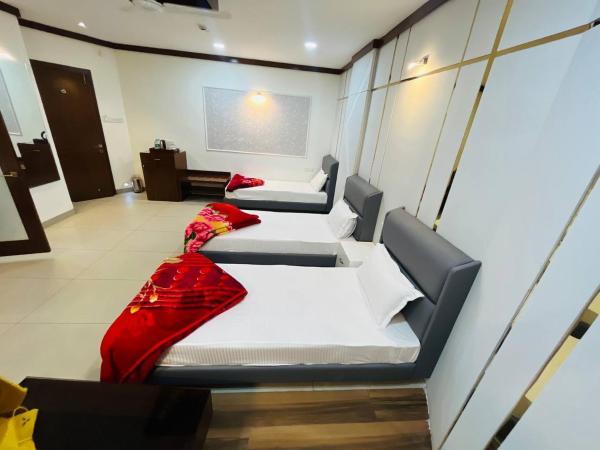 Hotel Majestic : photo 2 de la chambre chambre triple exécutive