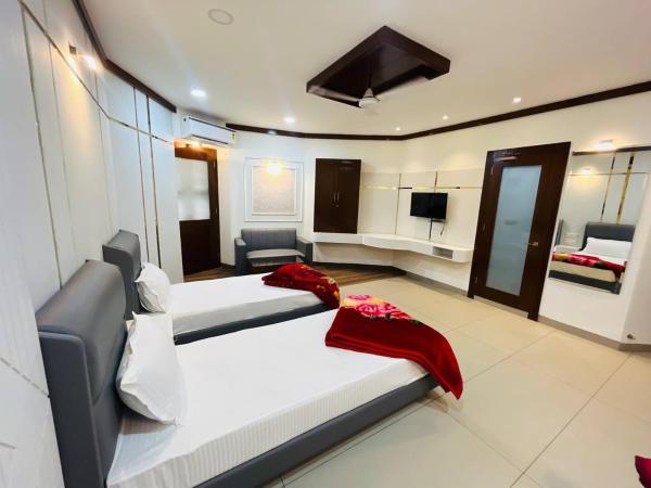 Hotel Majestic : photo 10 de la chambre chambre triple exécutive