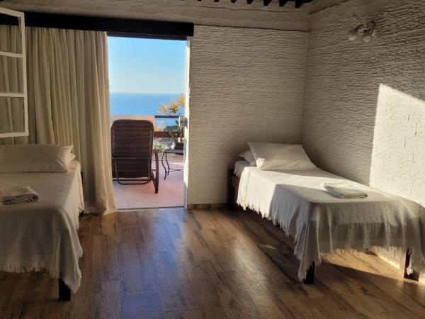 Pousada Vila do Sol : photo 4 de la chambre chambre quadruple avec balcon