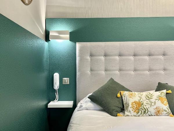 Hotel La Calanque : photo 8 de la chambre chambre double - vue sur montagne