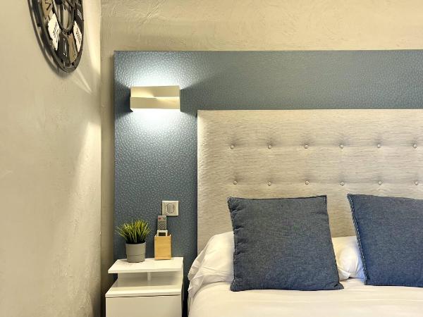 Hotel La Calanque : photo 9 de la chambre chambre double deluxe avec balcon - vue sur mer