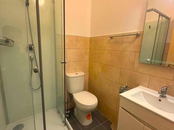 LISABONNA GUEST HOUSE : photo 6 de la chambre chambre double avec salle de bains privative