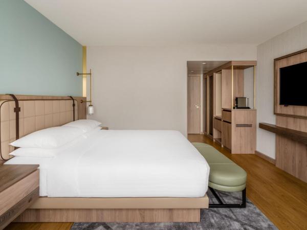 Zurich Marriott Hotel : photo 7 de la chambre chambre lit king-size supérieure - aile nord
