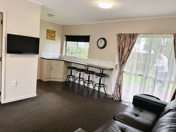 Red Rock Thermal Motel - Mineral Pool : photo 4 de la chambre appartement 1 chambre