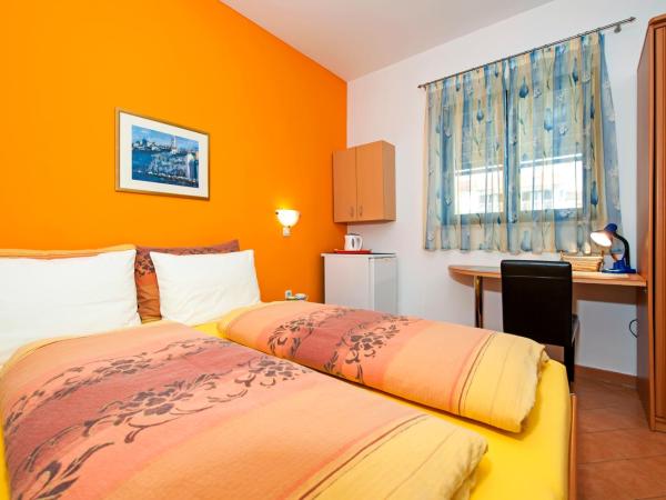 Apartments Erik B&B Adults only : photo 5 de la chambre chambre double avec terrasse