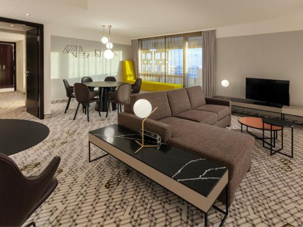 Four Points by Sheraton Munich Arabellapark : photo 2 de la chambre suite deluxe 2 chambres