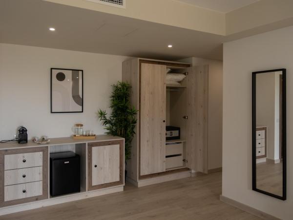 Ria Formosa Guest House : photo 9 de la chambre chambre familiale