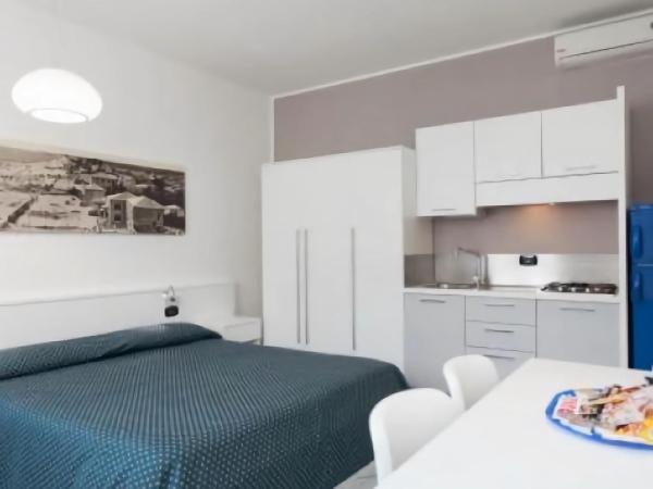 Hotel & Residence Progresso : photo 4 de la chambre suite avec kitchenette (2 adultes)