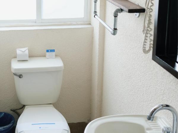 Hi Hotel Impala Queretaro : photo 2 de la chambre chambre standard