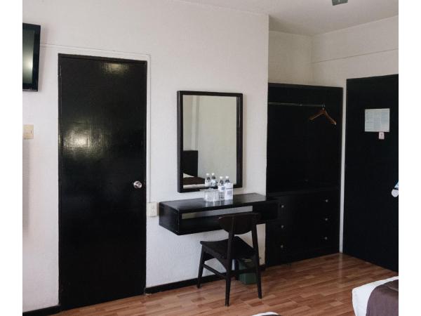 Hi Hotel Impala Queretaro : photo 4 de la chambre chambre double avec 2 lits doubles