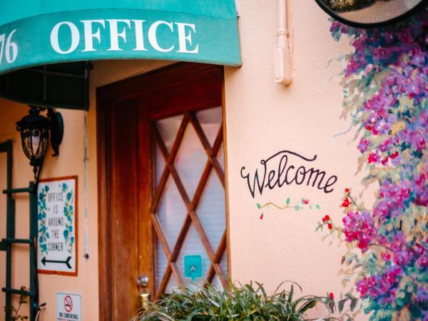 Marina Motel : photo 9 de la chambre chambre familiale de 3 lits - côté rue