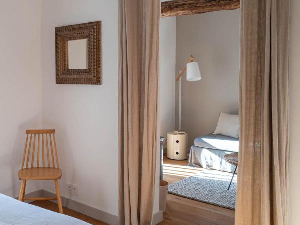 Maison Cimes : photo 2 de la chambre chambre familiale - vue sur jardin