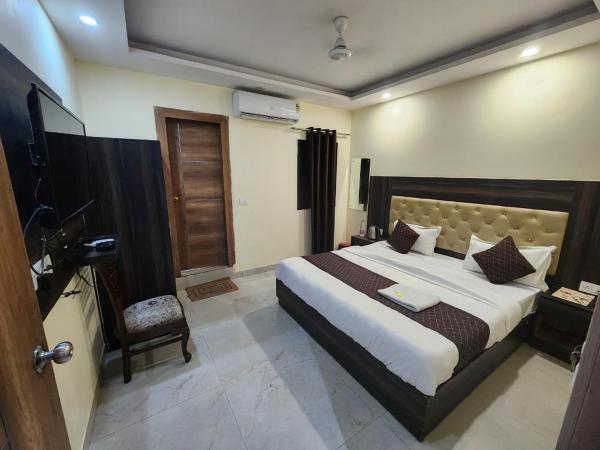 Hotel IVY Residency : photo 8 de la chambre chambre deluxe