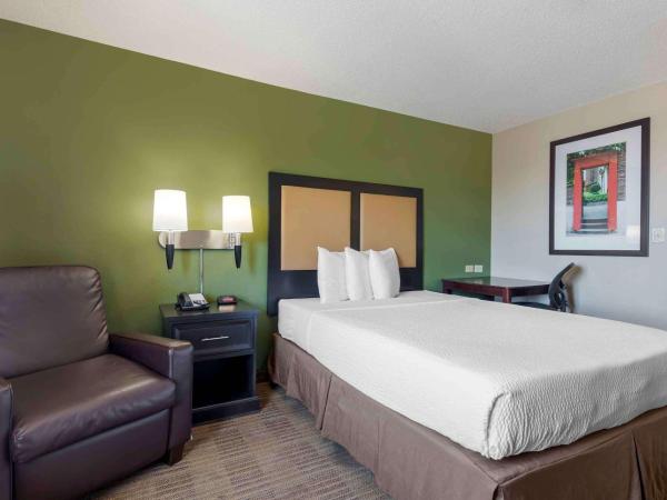 Extended Stay America Suites - Dallas - Greenville Avenue : photo 1 de la chambre studio lit queen-size - non-fumeurs