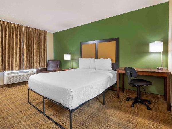 Extended Stay America Suites - Indianapolis - Airport : photo 1 de la chambre studio lit queen-size - accessible aux personnes à mobilité réduite/non-fumeurs