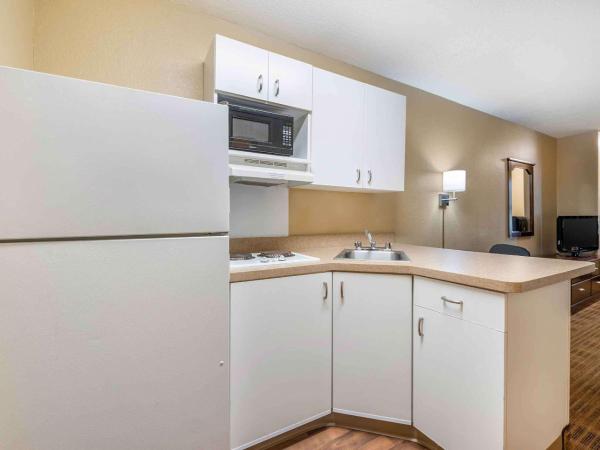 Extended Stay America Suites - Indianapolis - Airport : photo 4 de la chambre studio avec 2 lits doubles - non-fumeurs