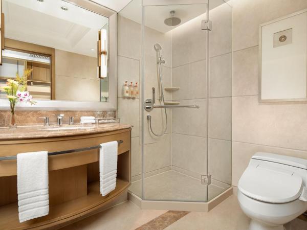 Crowne Plaza Shanghai Fudan, an IHG Hotel : photo 3 de la chambre chambre lit king-size standard avec accès au salon