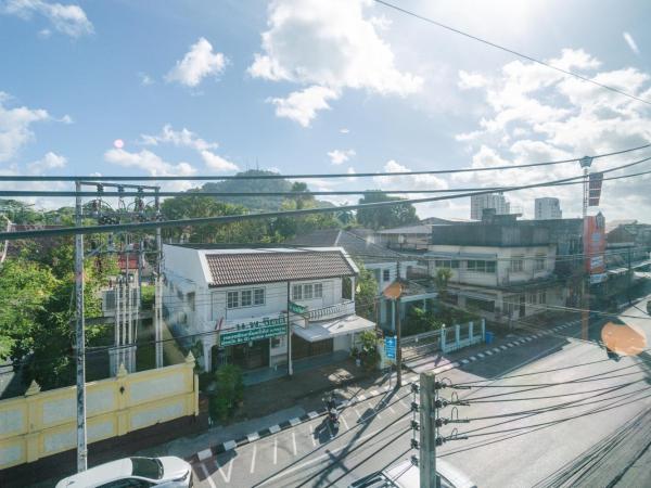 Baan Sutra Guesthouse : photo 7 de la chambre studio familial