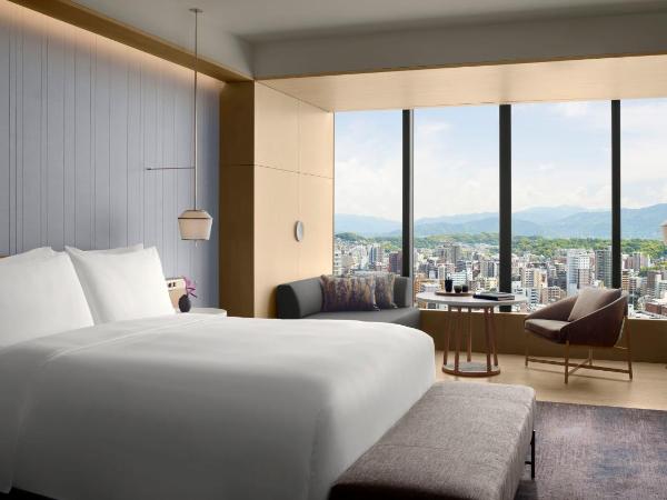 The Ritz-Carlton Fukuoka : photo 1 de la chambre club level, club guest room, 1 king, skyline view