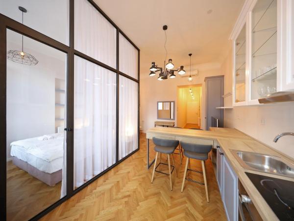 Stay Swanky Bed & Breakfast : photo 1 de la chambre deluxe apartment - ilica street 82