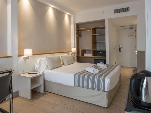 Rosamar Es Blau 4*s - Adults Only : photo 2 de la chambre chambre double standard (2 adultes)