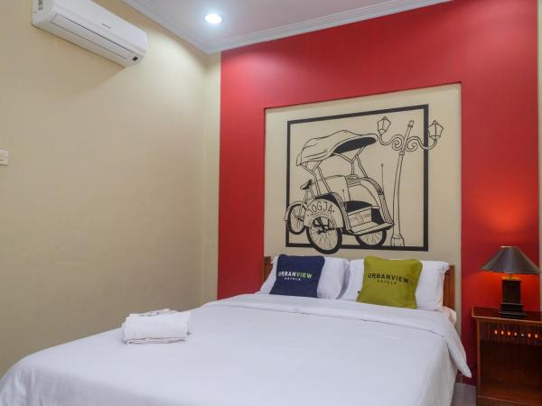 Urbanview Hotel Syariah Wisnugraha by RedDoorz : photo 2 de la chambre chambre double standard