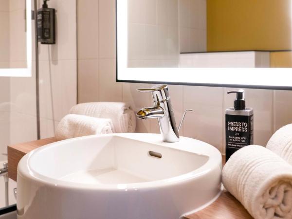 Ibis Styles Colmar Centre : photo 4 de la chambre chambre lits jumeaux standard