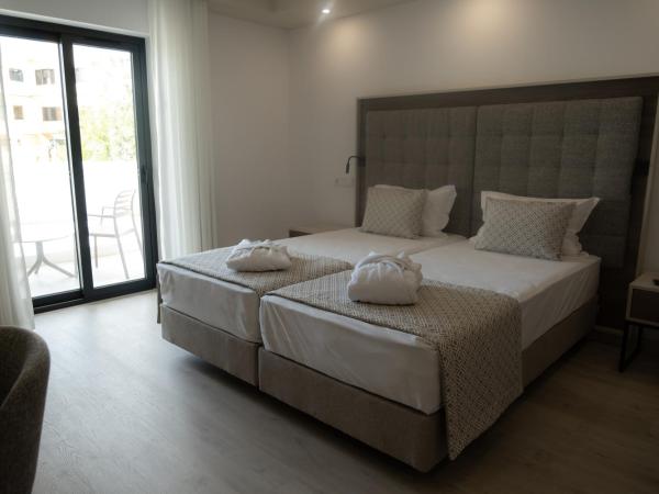 Ria Formosa Guest House : photo 2 de la chambre chambre double ou lits jumeaux standard avec balcon