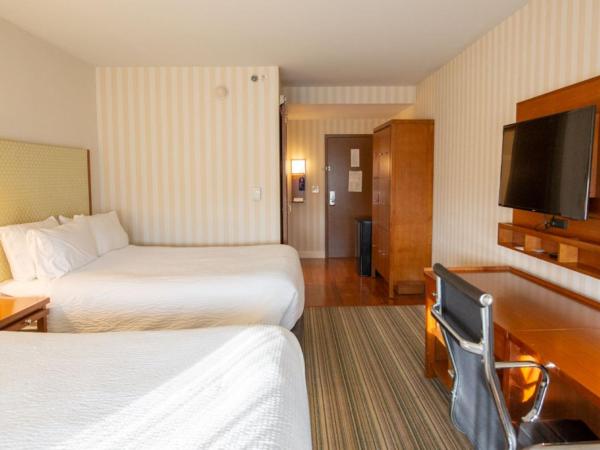 Holiday Inn Express Columbus Airport Easton : photo 2 de la chambre chambre standard avec 2 lits queen-size