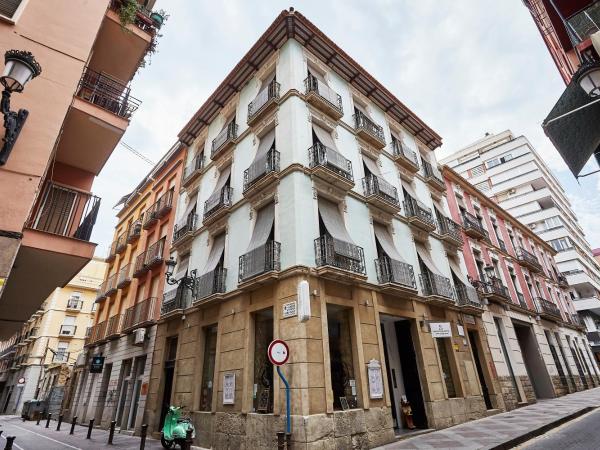 Hello Alicante Apartamentos : photo 1 de la chambre studio